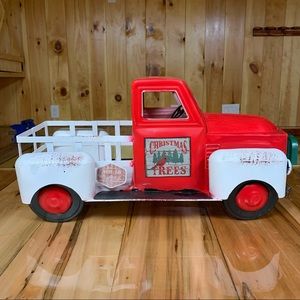 New! Metal Christmas Truck
